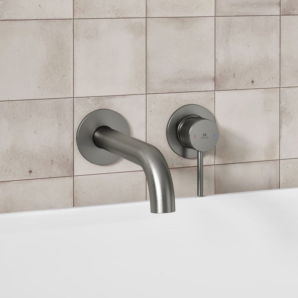 Ryver Fluted Wall Mounted Bath Filler Gun Metal - Image 2